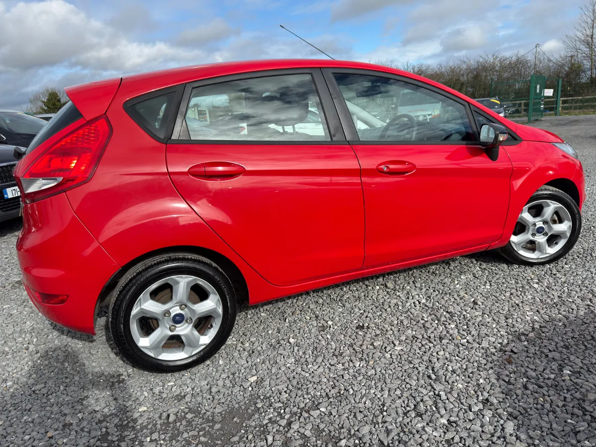 🔵 Ford Fiesta 1.25 STYLE 60BHP  1 OWNER FROM NEW - Image 6