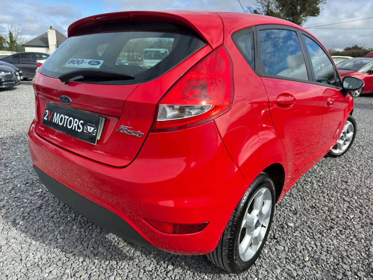 🔵 Ford Fiesta 1.25 STYLE 60BHP  1 OWNER FROM NEW - Image 5