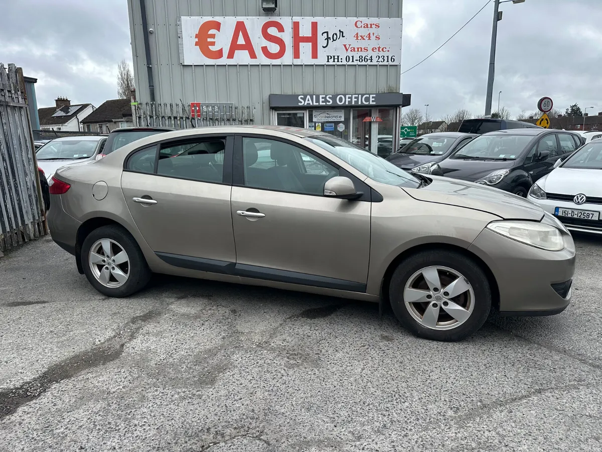 Renault Fluence 1.5 DCI GEARBOX NEEDS ATTENTION - Image 4