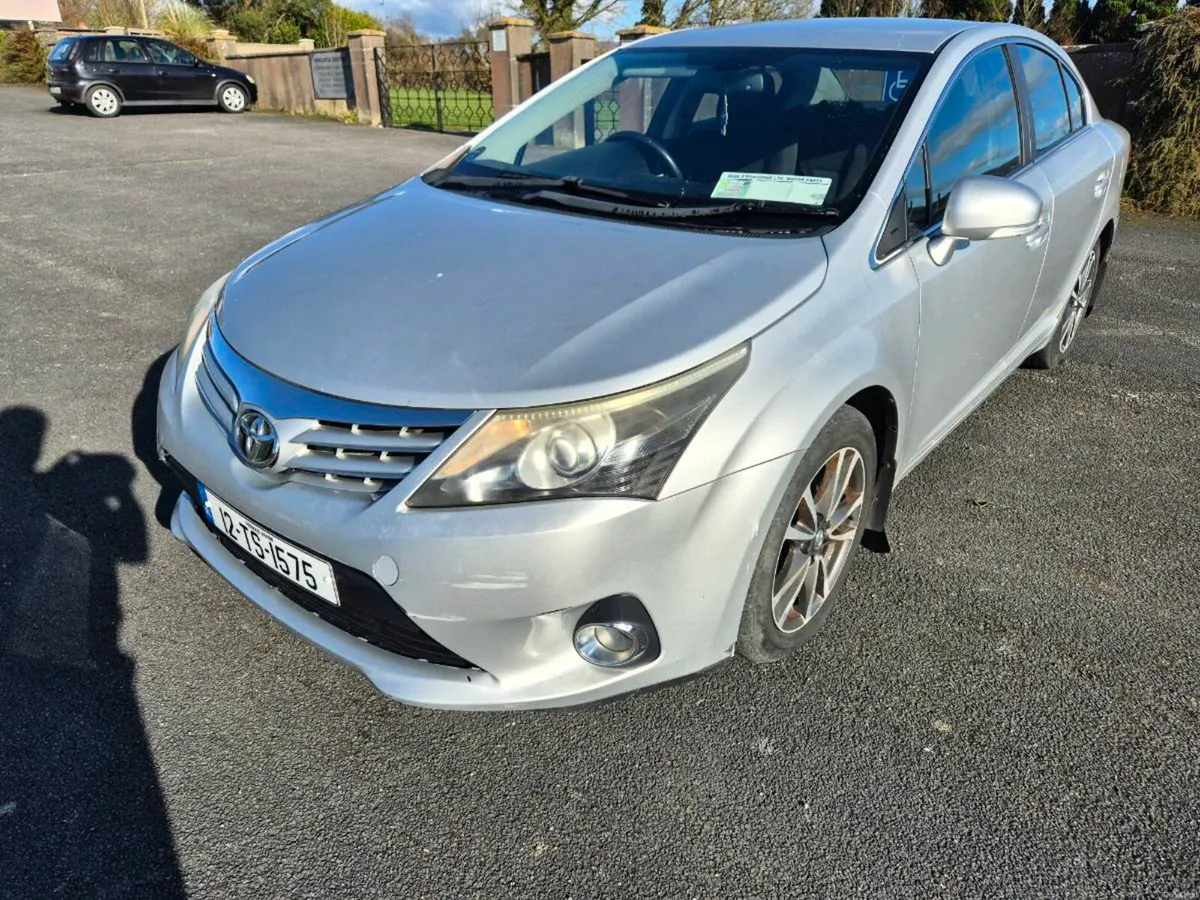 Toyota Avensis Diesel - Image 2