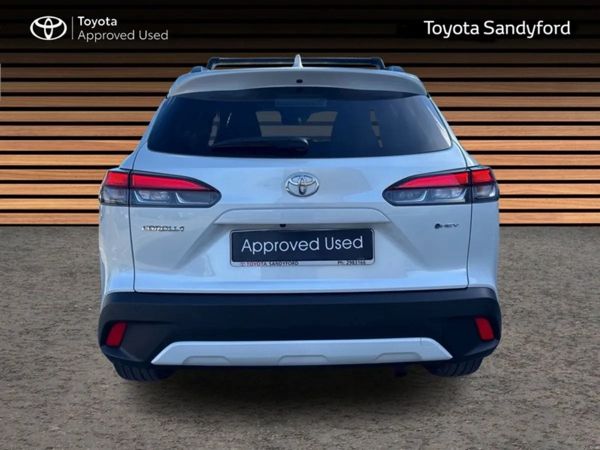 Toyota Corolla Cross 1.8 HYBRID SPORT // REAR CAME - Image 4