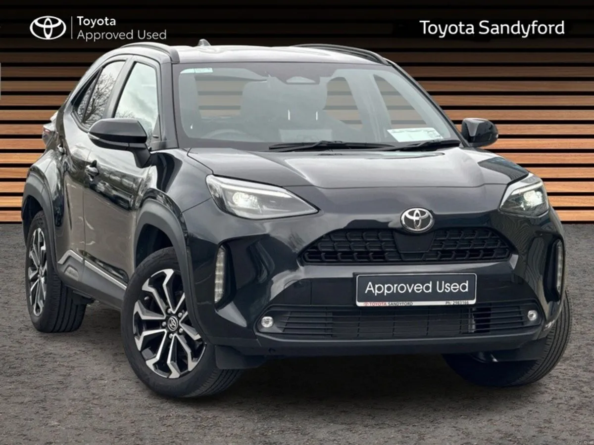 Toyota Yaris Cross LUNA SPORT // REAR CAMERA // SI - Image 1