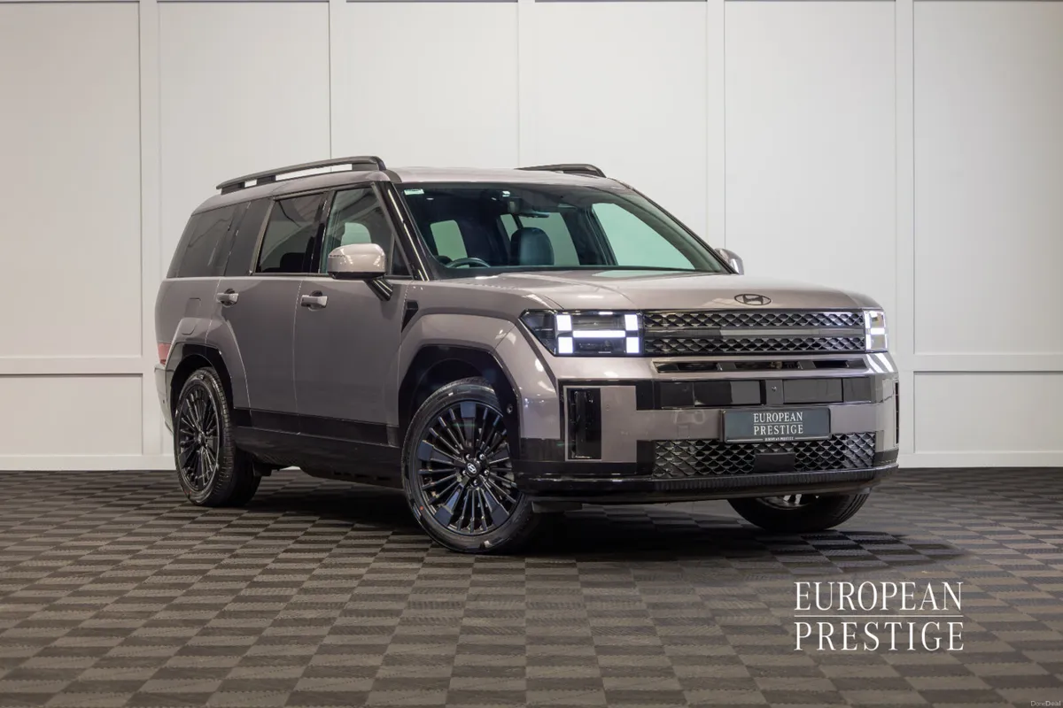 242 Hyundai Santa Fe Premium Calligraphy 7 Seater - Image 1