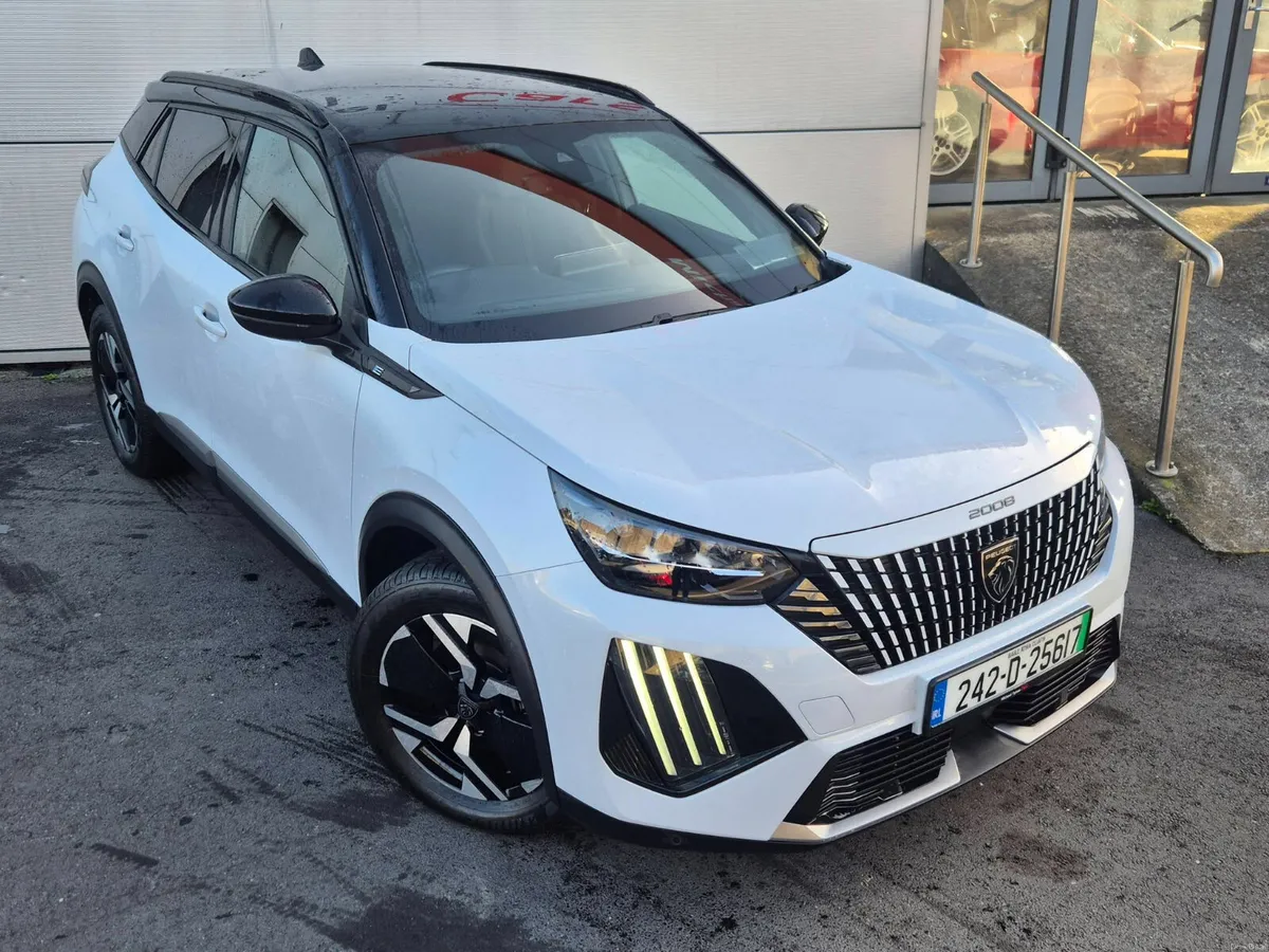 2024 Peugeot 2008 50kwh GT Line, 17” Alloys - Image 3