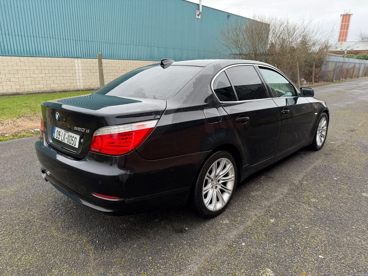 2009 BMW 520D - Image 2