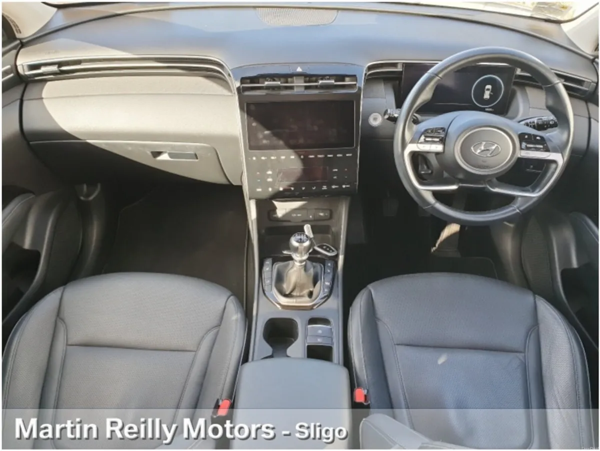 Hyundai Tucson 1.6 Executive Plus - Image 2