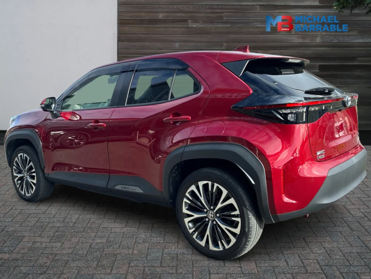 Toyota Yaris Cross 1.5L Petrol Hybrid Automatic - Image 4