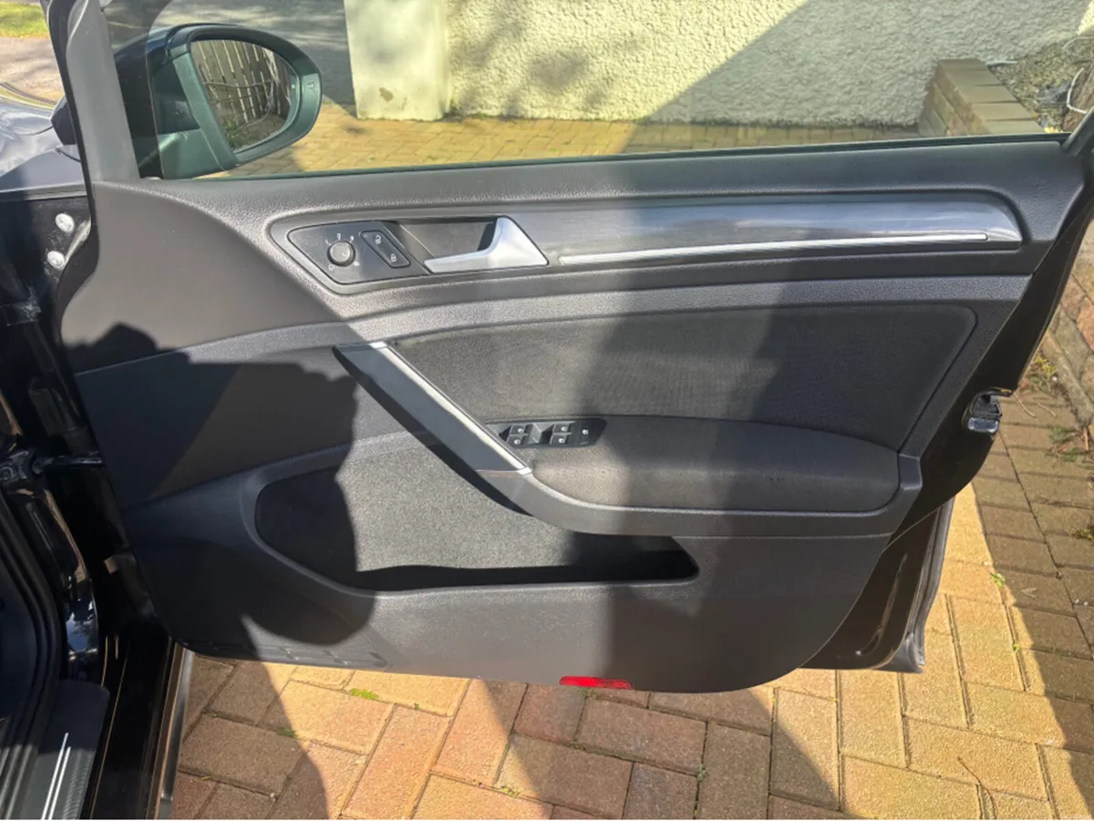 Volkswagen Golf 2.0 TDI GTD 184PS 5DR - Image 6