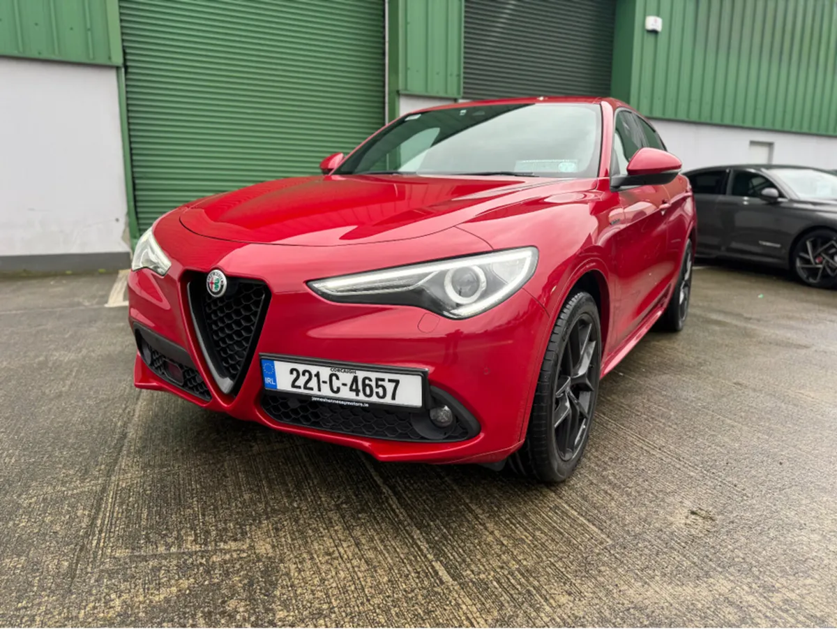 Alfa Romeo Stelvio VELOCE 2.2JTD 210HP AW AWD AUTO - Image 2