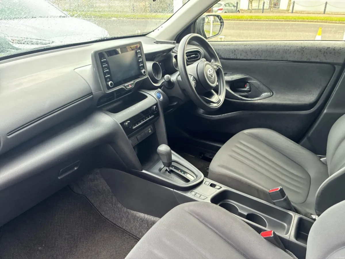 Toyota Yaris Cross 1.5L Petrol Hybrid - Image 3