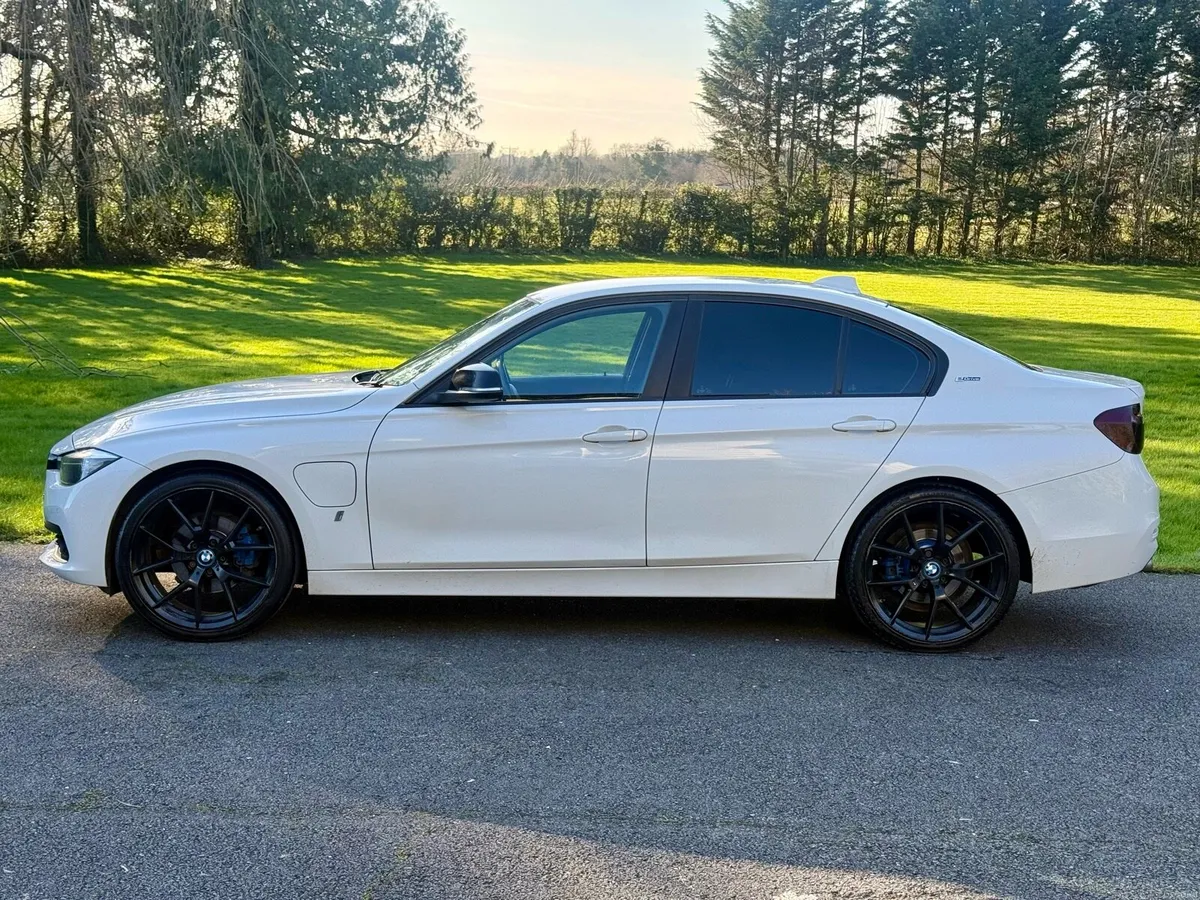 171 BMW 330E 195k kms NEW NCT 01/28 - Image 2