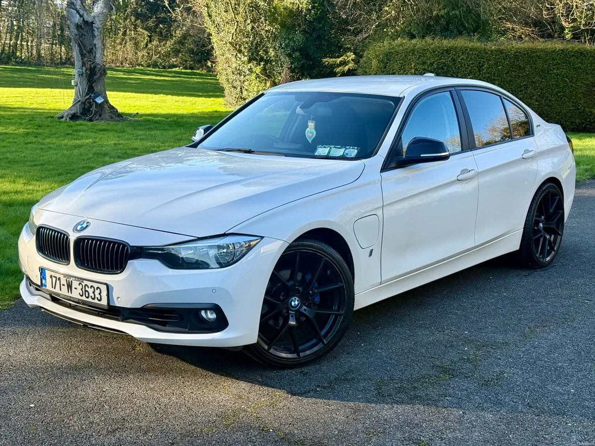 171 BMW 330E 195k kms NEW NCT 01/28 - Image 1