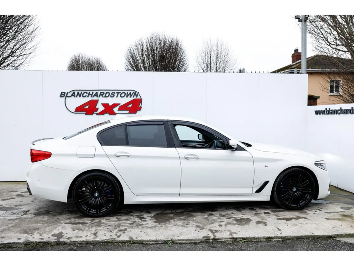 BMW 5-Series PRO PACK G30 M SPORT 4DR AUTO - Image 4