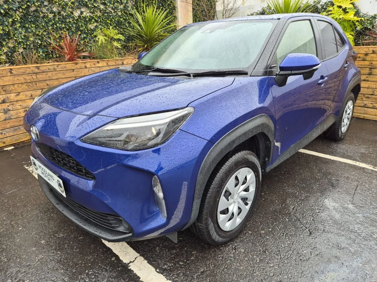 Toyota Yaris Cross 1.5 HYBRID / X SPEC / TAX €160 - Image 2