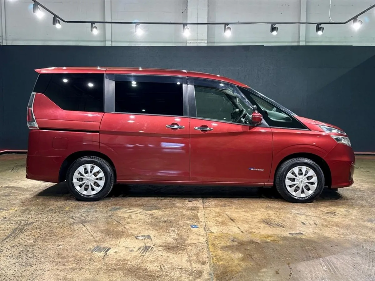 Nissan Serena Daa-gc27 5door Auto - Image 3