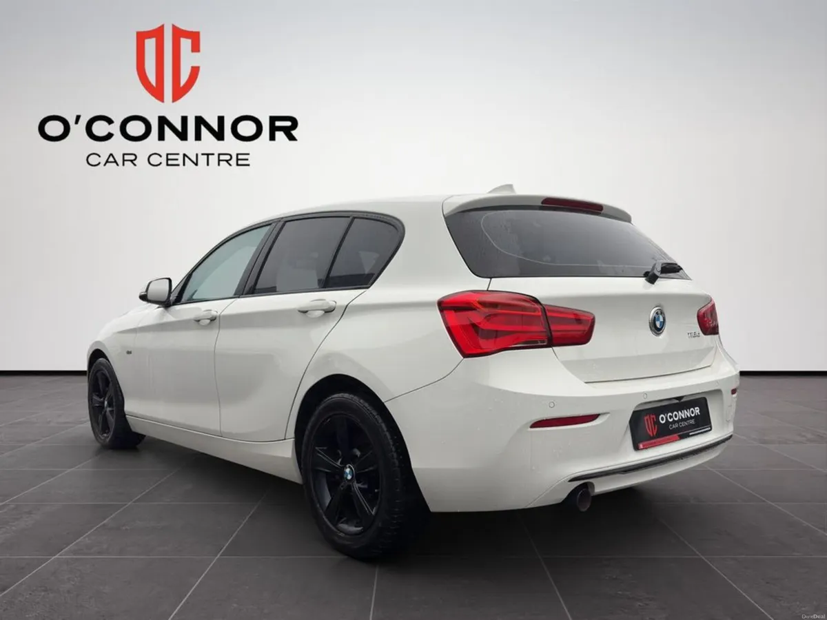 BMW 1-Series "Looks smart, drives smarter — classi - Image 4