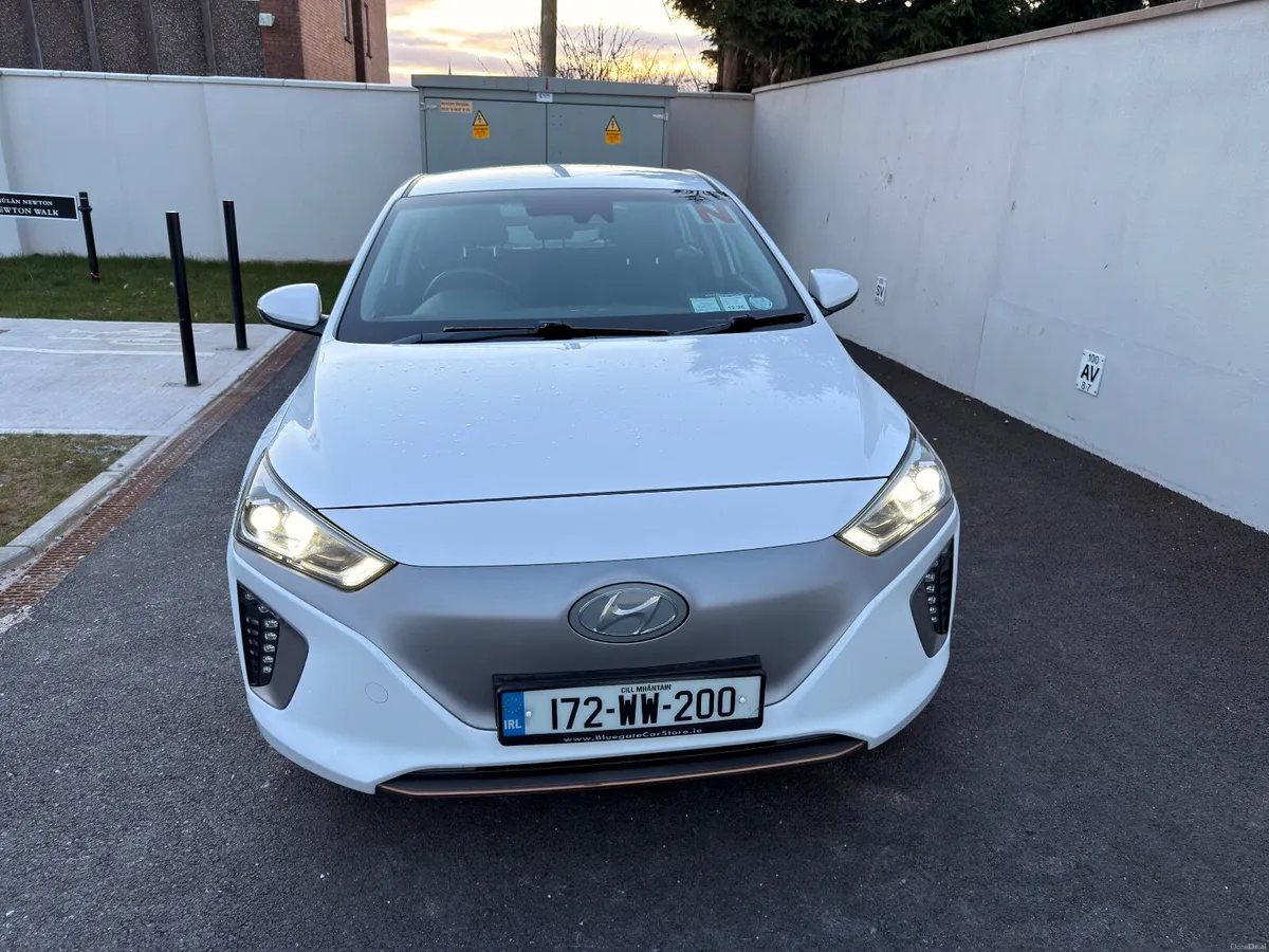2017 Hyundai IONIQ Electric - Image 4