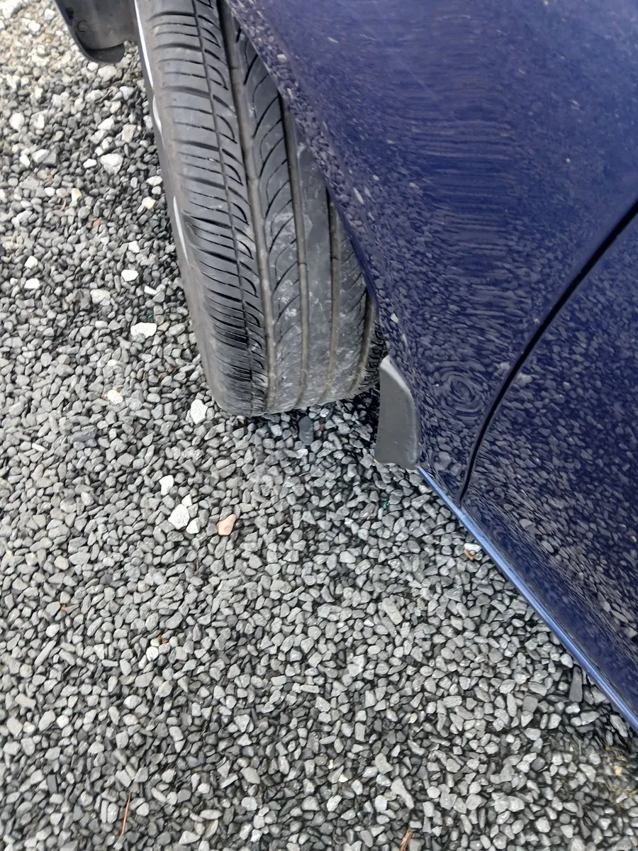 Volkswagen Jetta 2010 - Image 3