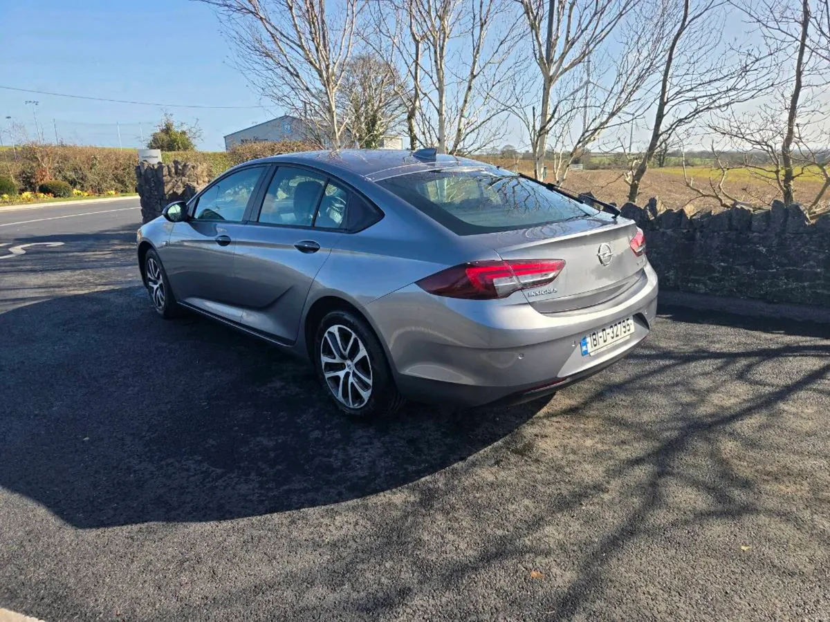2018 Opel Insignia - Image 2