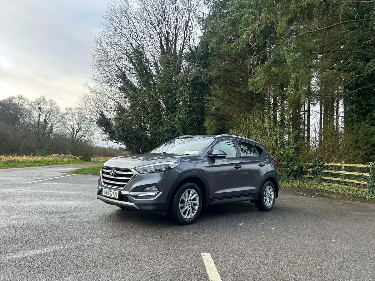 2016 Hyundai Tucson Executive - Image 1