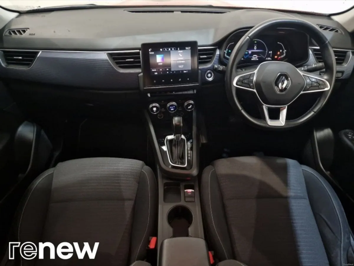 Renault Arkana ICONIC E-TECH HYBRID 145 AUTO - Image 3