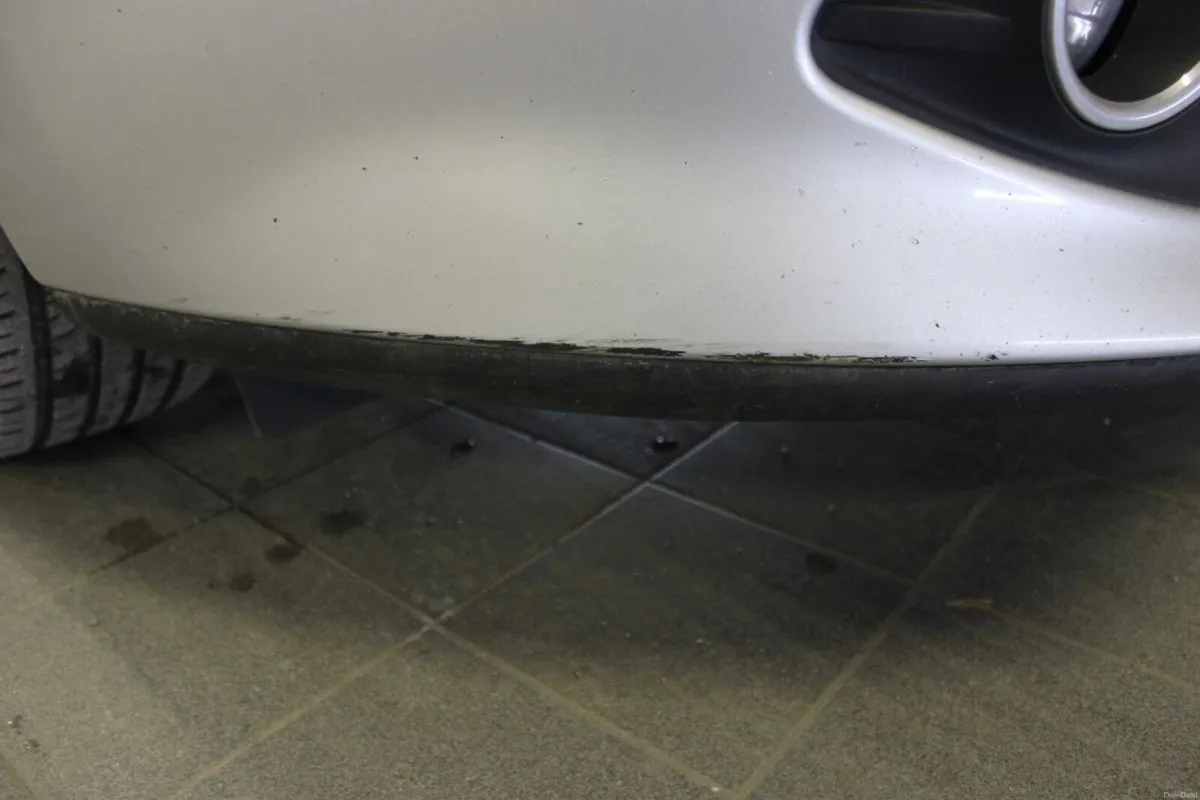 Renault Clio 1.5 DCI 90 ECO DYNAMIQUE - TENDER 48 - Image 3