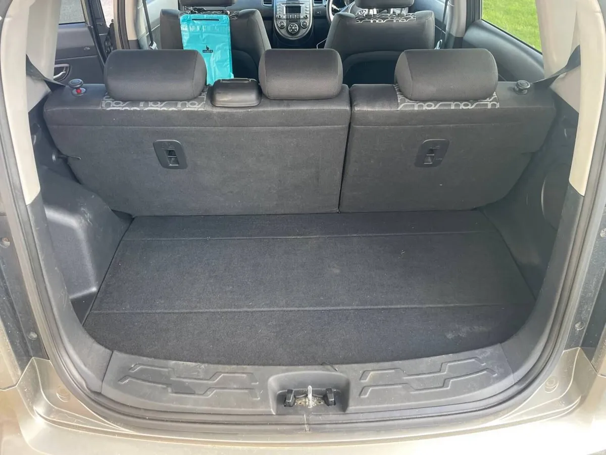 Kia Soul 2010 - Image 2
