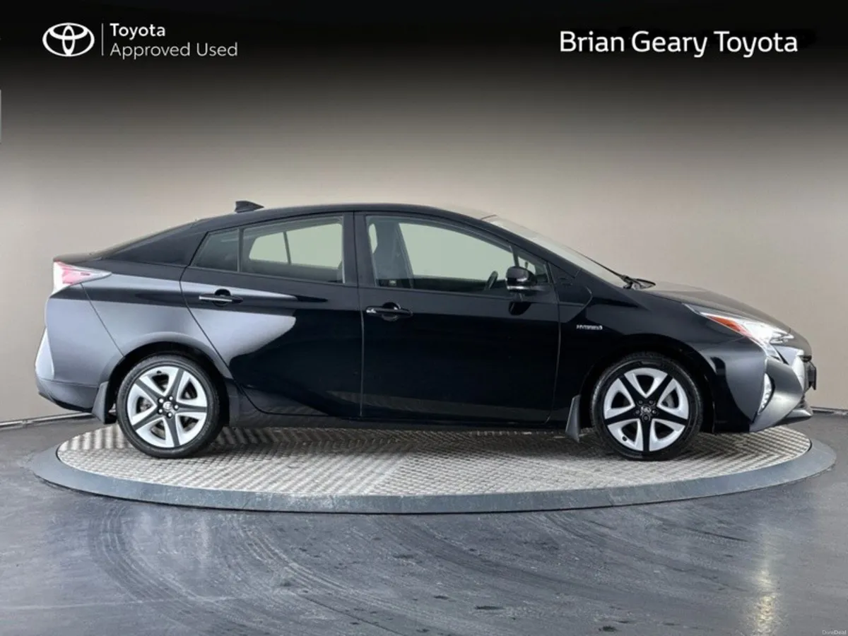 Toyota Prius Irish Car Luxury - Image 3
