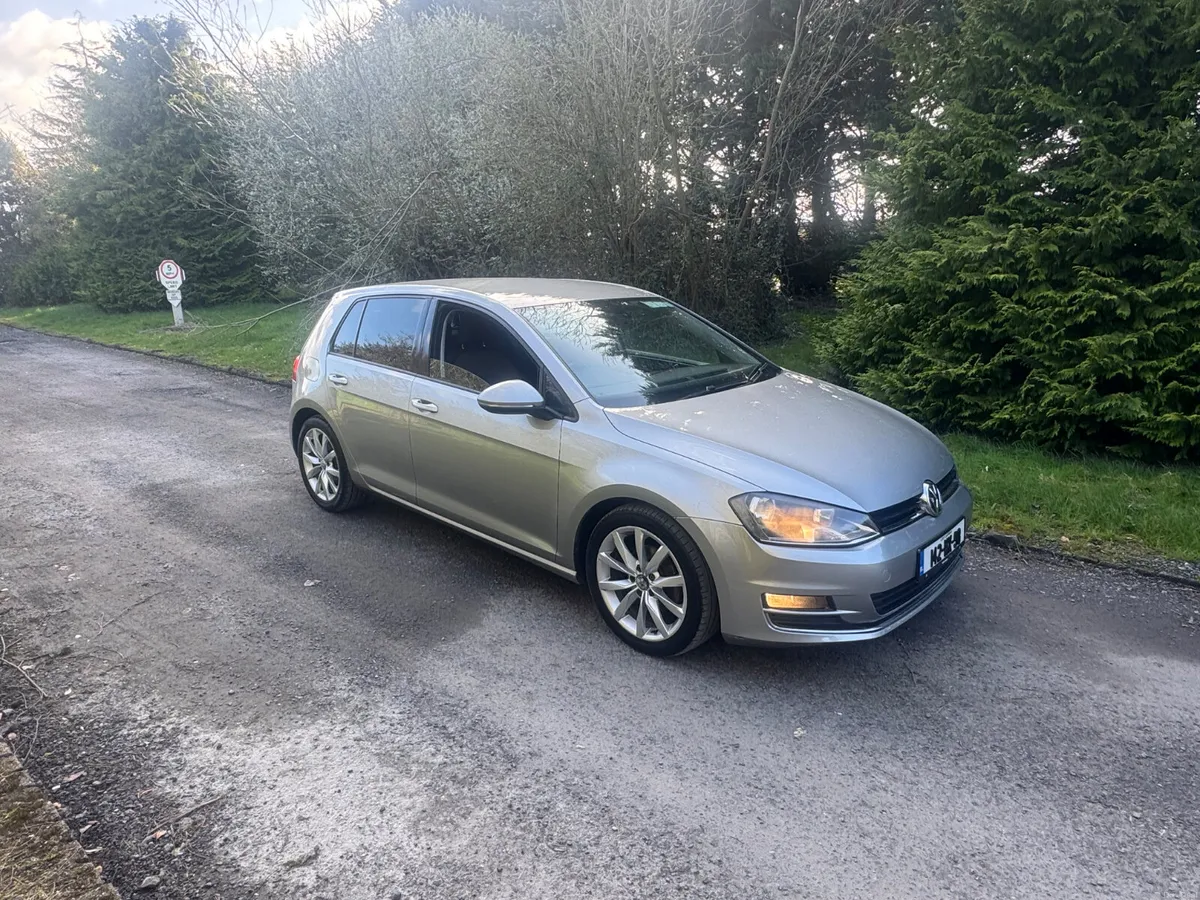 14 Volkswagen Golf 1.6 TDI HIGH-LINE - Image 1