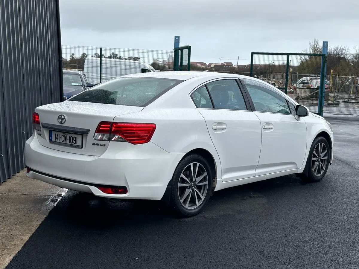2014 Toyota avensis - Image 4