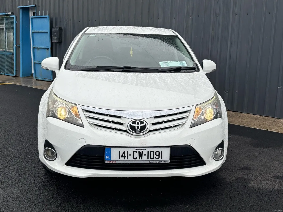 2014 Toyota avensis - Image 2