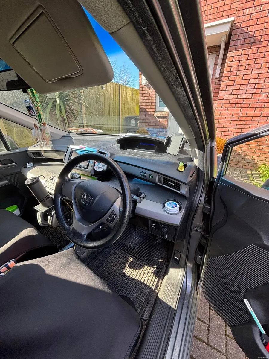 Honda Freed 1.5 Hybrid 2012 7 seater - Image 3