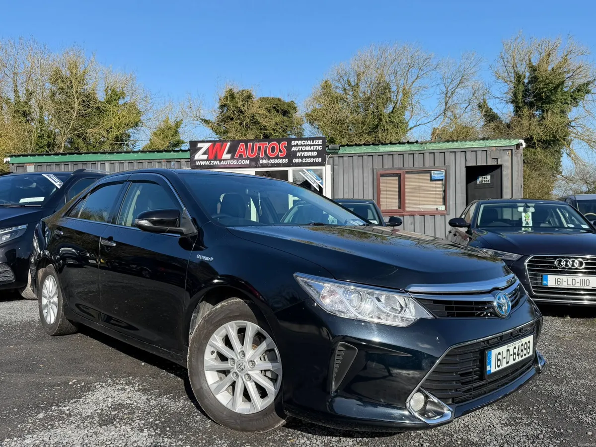 161 Toyota Camry  Hybrid 2.5 - Image 2