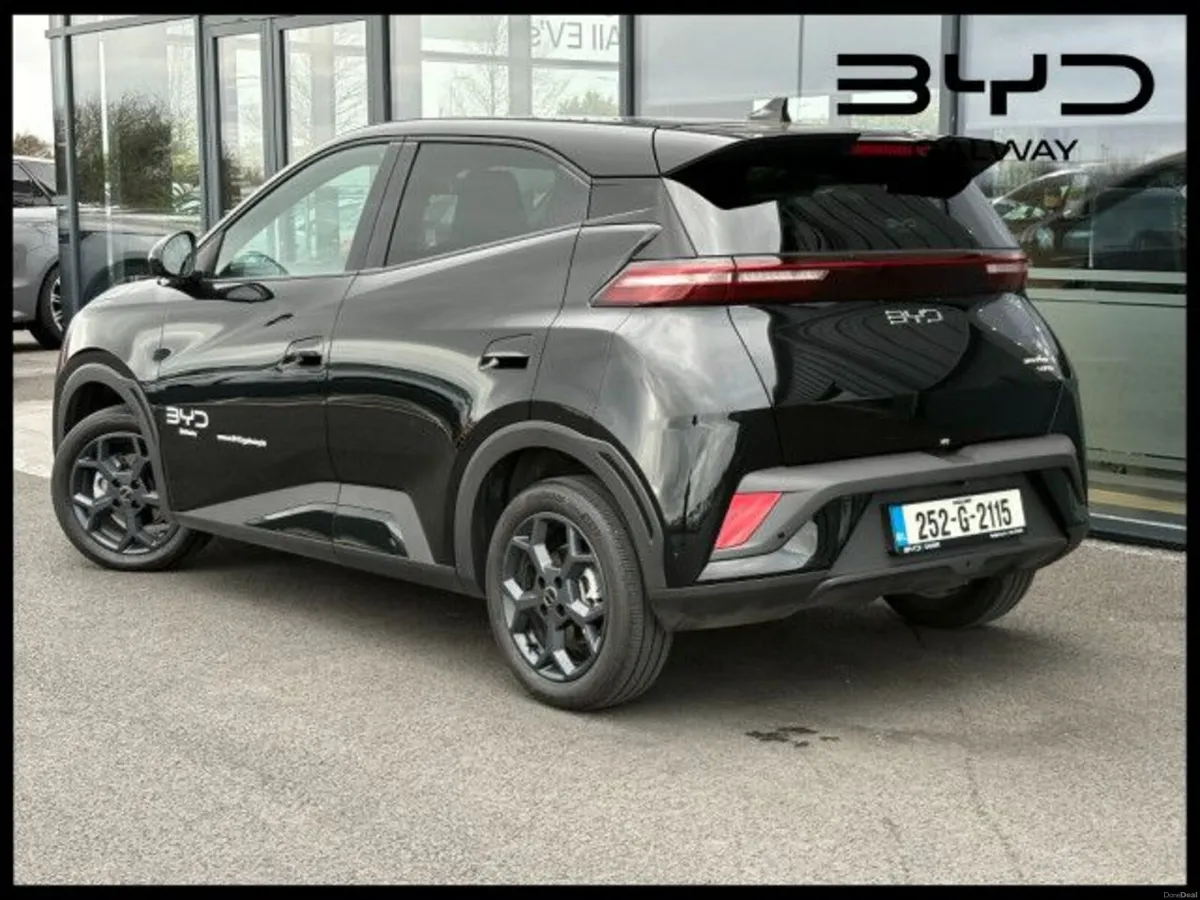 BYD DOLPHIN SURF Comfort 43.2kWh 155BHP - Image 2