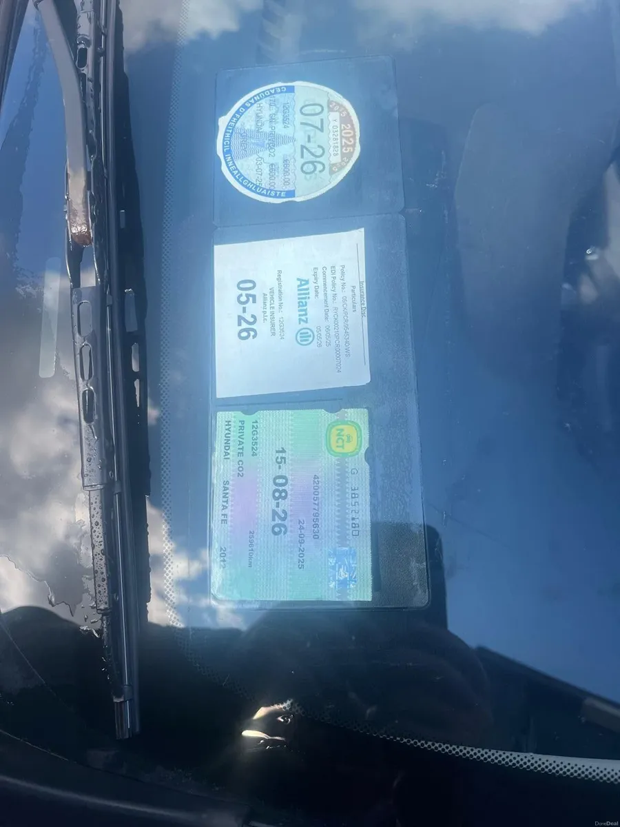 Hyundai Santa Fe 2012 - Image 2