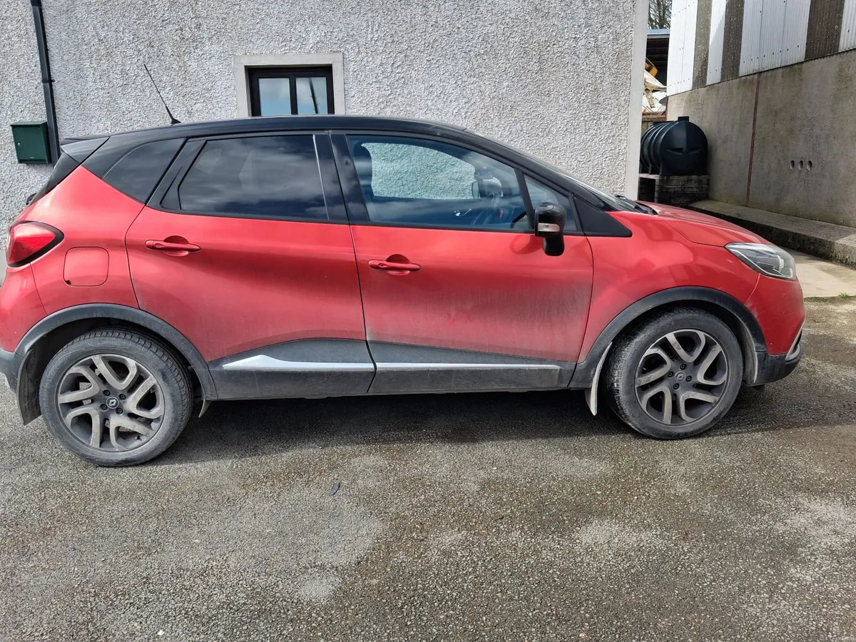 Renault Captur 2017 - Image 2