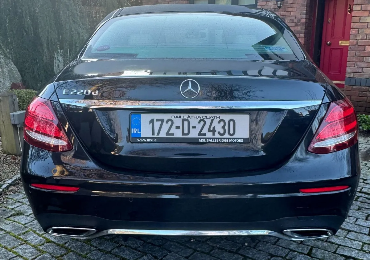 Mercedes-Benz E-Class 2017 - Image 2