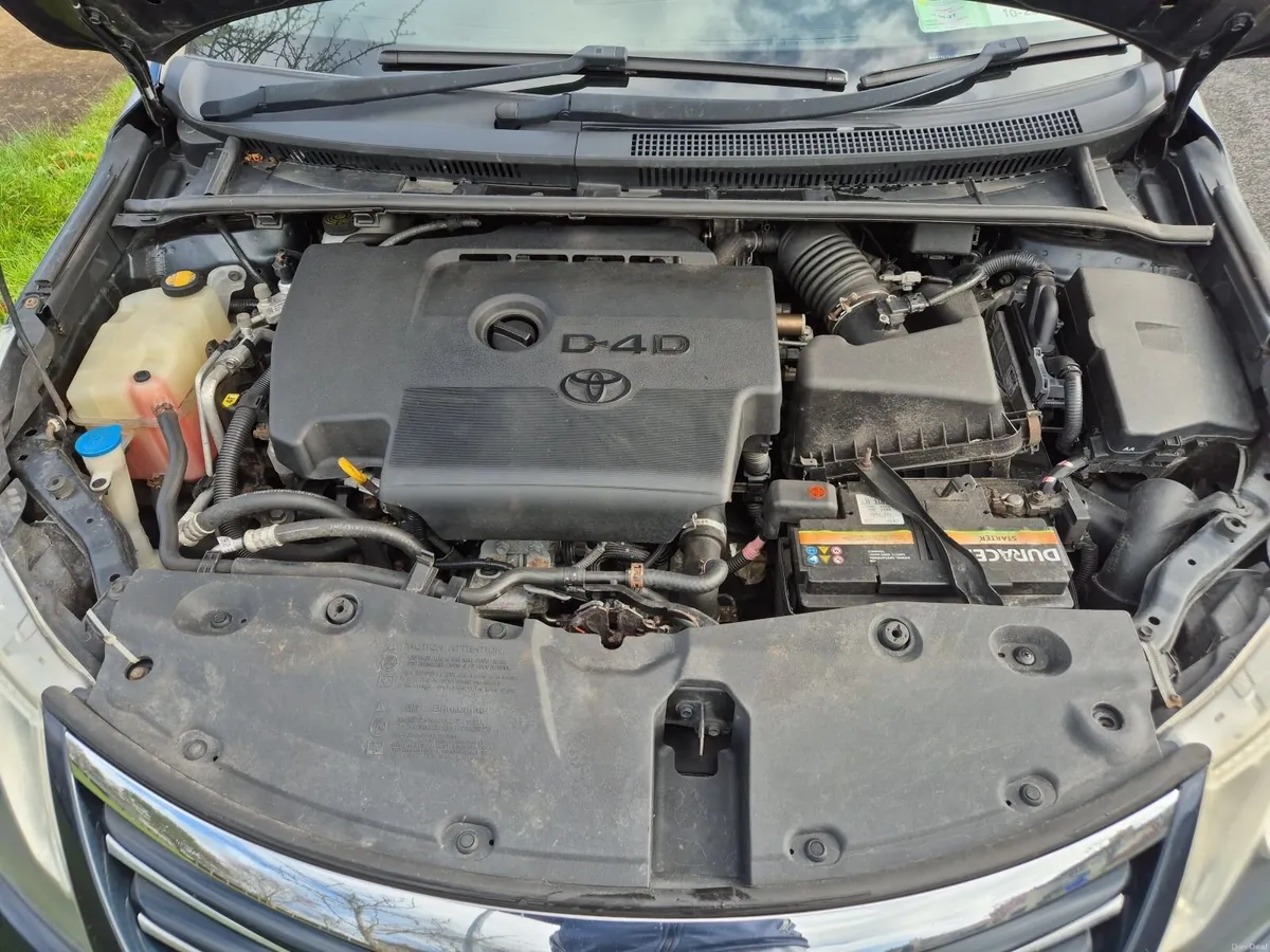 Toyota Avensis 2012  2.0 diesel - Image 3