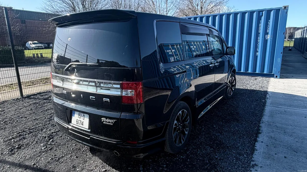 For Sale: 2015 Mitsubishi Delica D:5 Roadest G Pow - Image 4