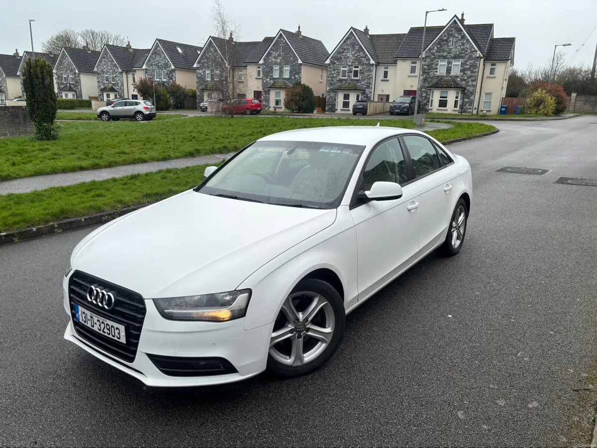 2013Audi A4 2.0 TDI 143 bhp TECHNIK black, edition - Image 2