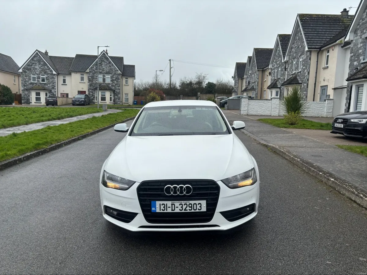 2013Audi A4 2.0 TDI 143 bhp TECHNIK black, edition - Image 3