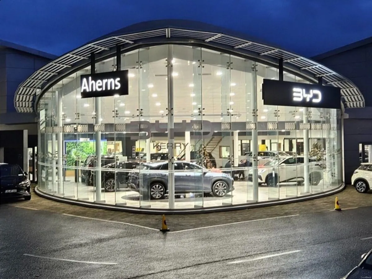 Toyota C-HR 1.8 HYBRID LUNA