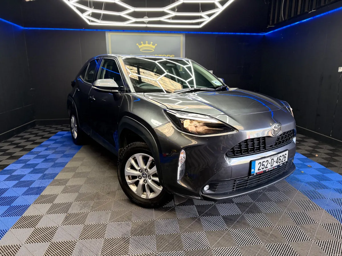 Toyota Yaris Cross 1.5 petrol-hybrid,Automatic - Image 2