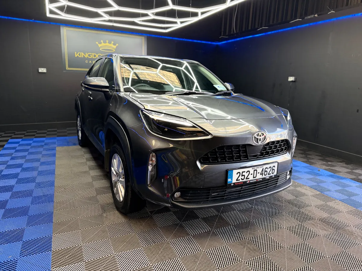 Toyota Yaris Cross 1.5 petrol-hybrid,Automatic - Image 4