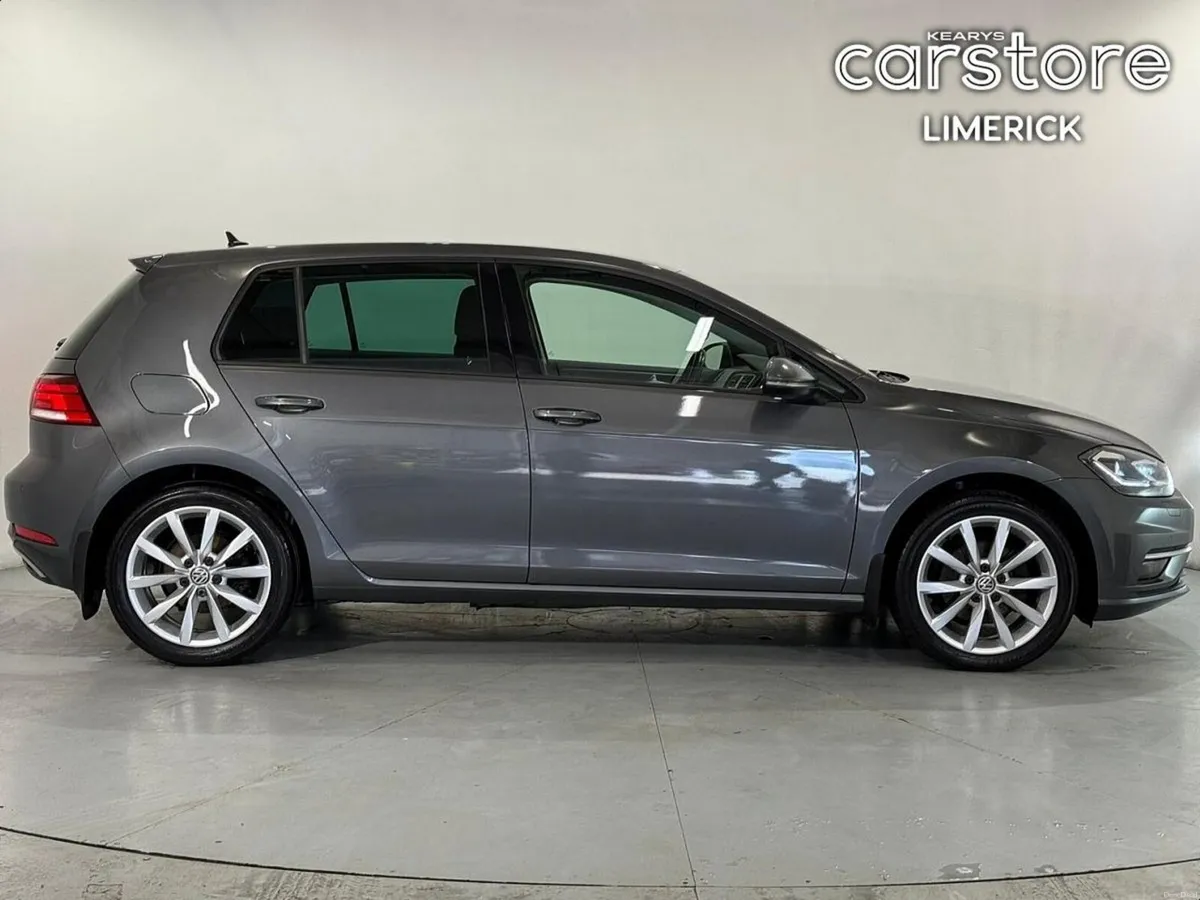 Volkswagen Golf 1.5TSI 150HP * Highline * DSG Auto - Image 2