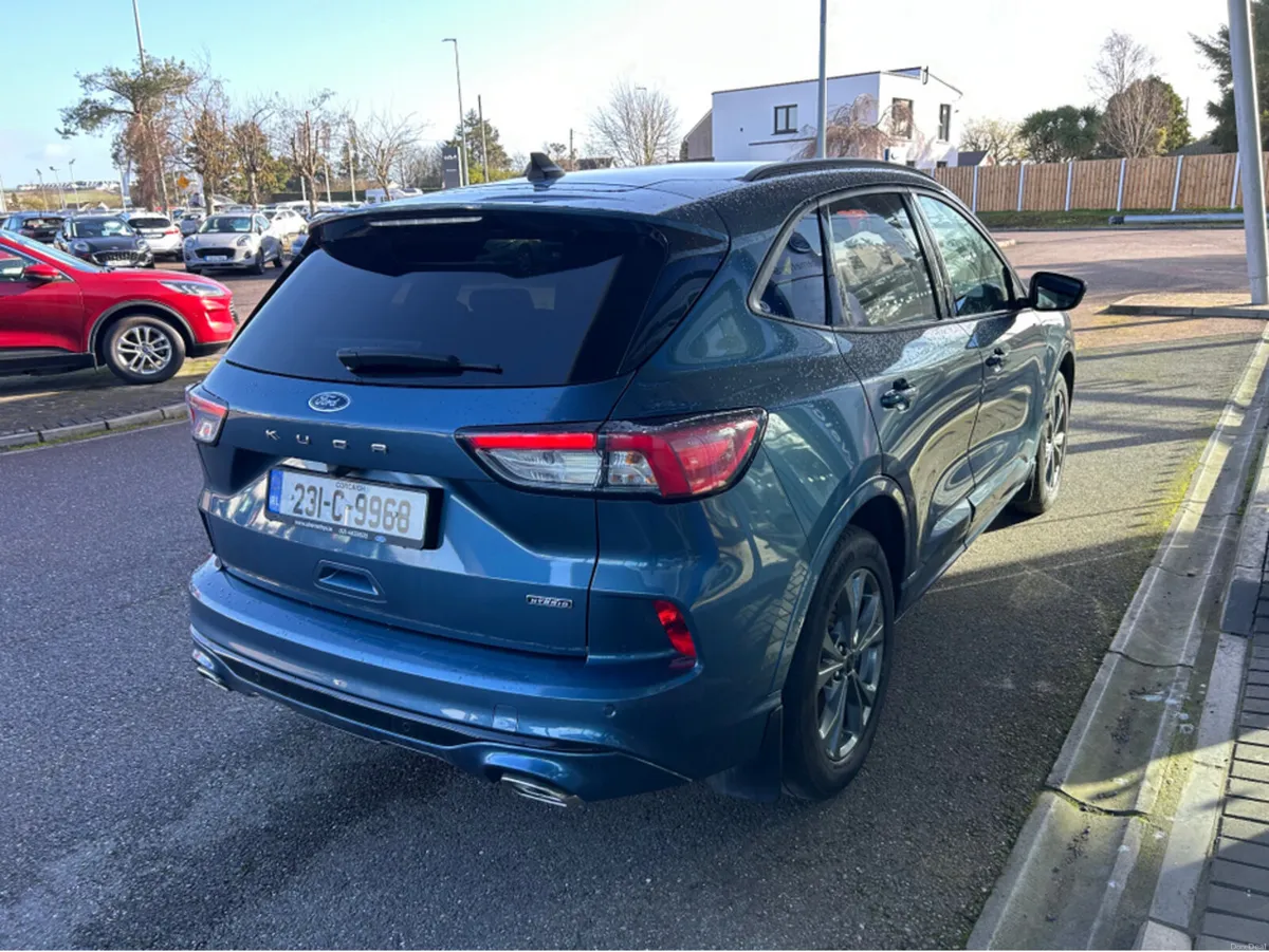 Ford Kuga ST-LINE X - Image 4