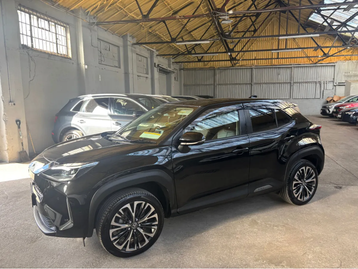 Toyota Yaris Yaris cross 1.5 Hybrid Self charging - Image 2