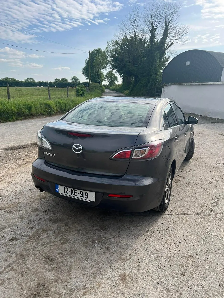 Mazda 3 - Image 2