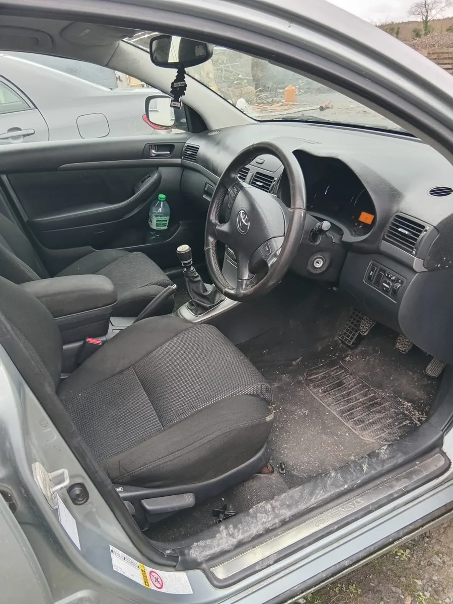 Toyota Avensis 2008 - Image 3