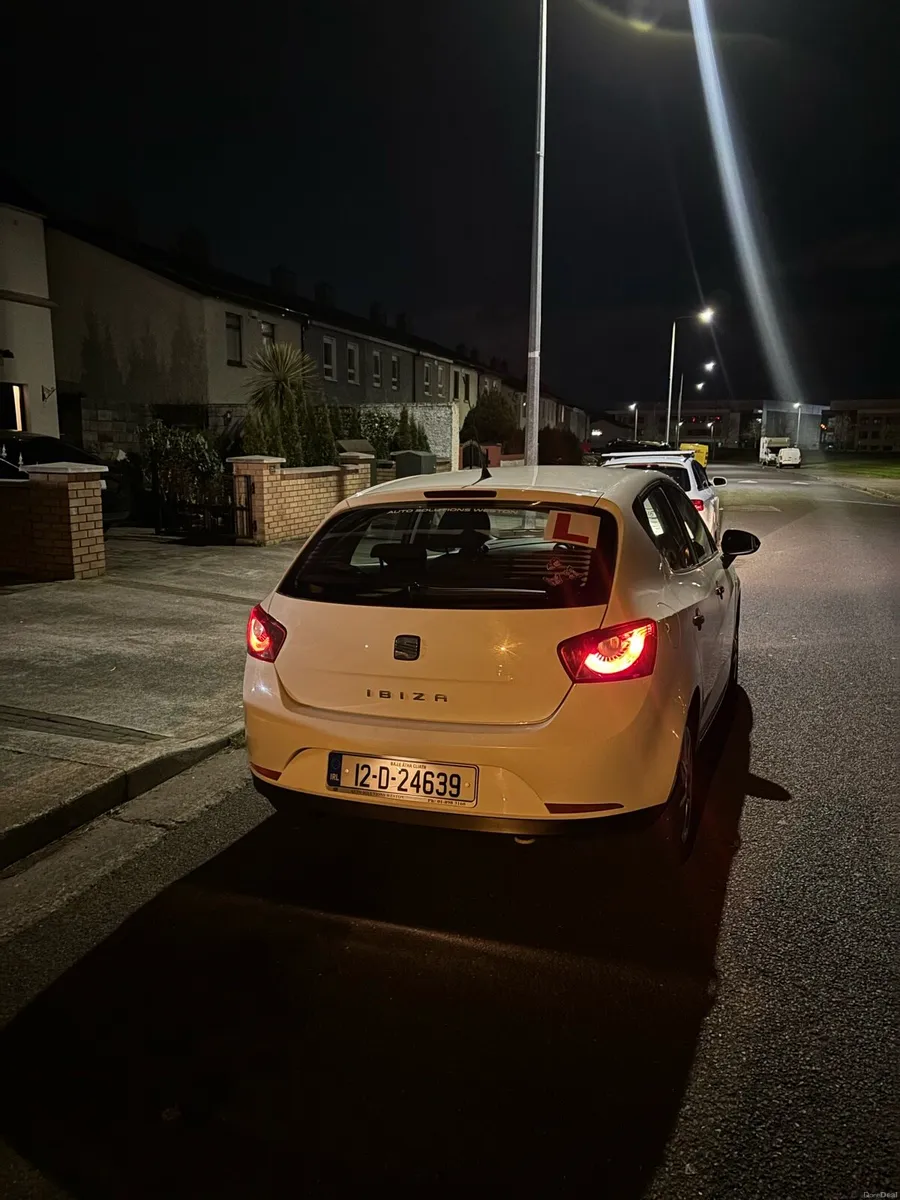 Seat ibiza 2012 1.2L manual - Image 2